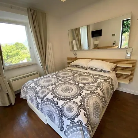 La Casa Con Il Bosco كاستل غاندولفو