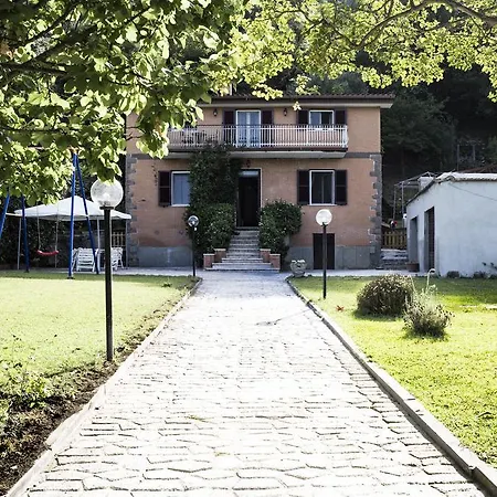 Apartment La Casa Con Il Bosco *