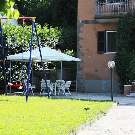 Apartment La Casa Con Il Bosco