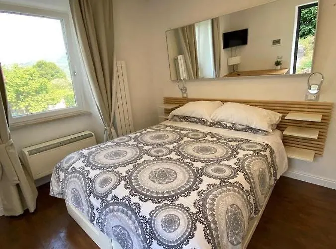 拉卡萨康伊尔博斯科公寓 冈多菲堡